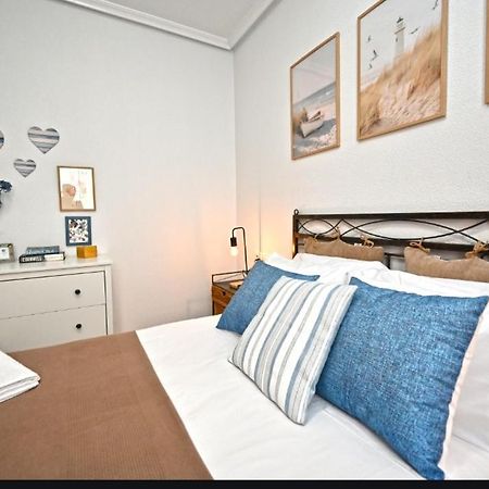 Beach Apartment 또레비에하 외부 사진