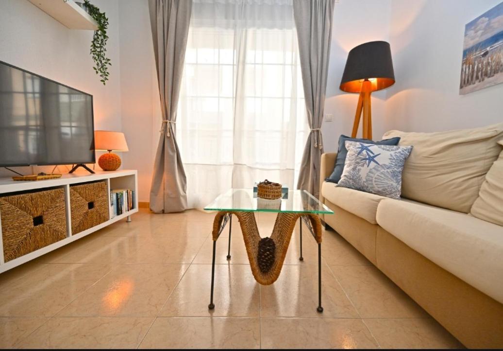 Beach Apartment 또레비에하 외부 사진