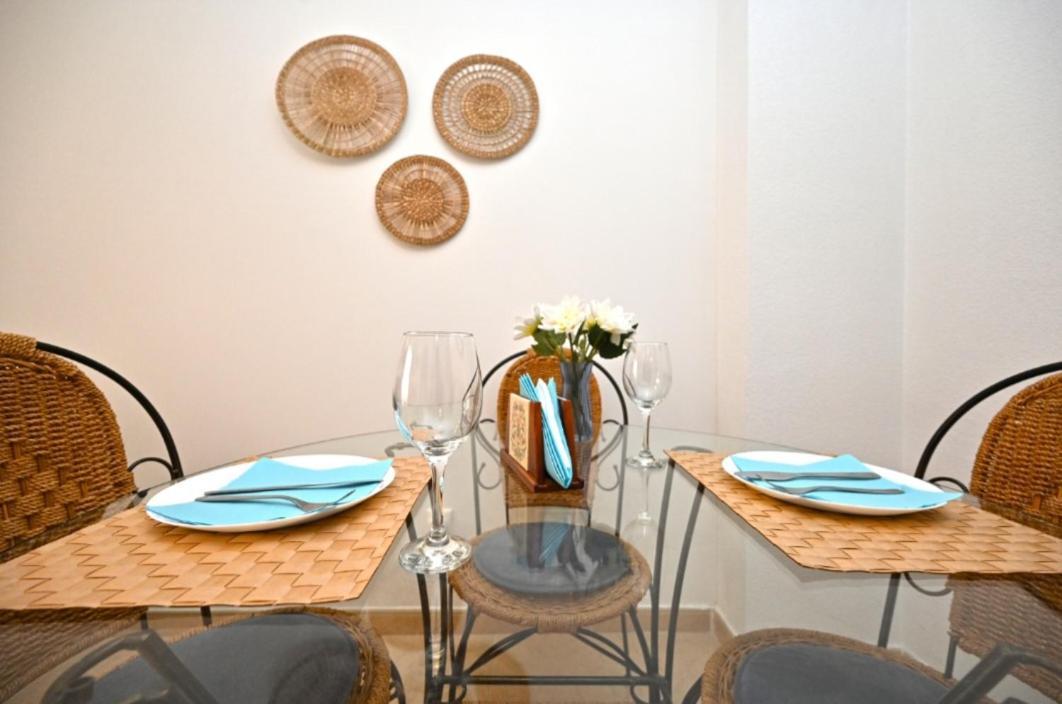 Beach Apartment 또레비에하 외부 사진