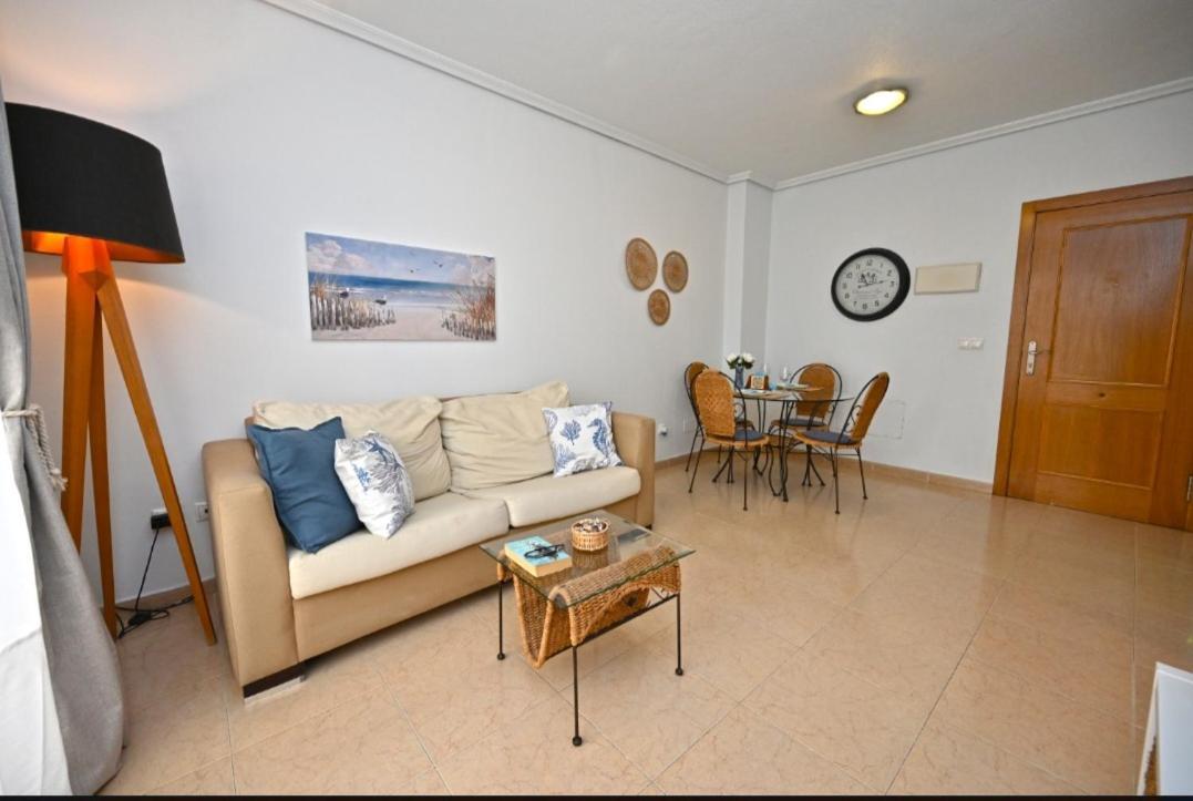 Beach Apartment 또레비에하 외부 사진