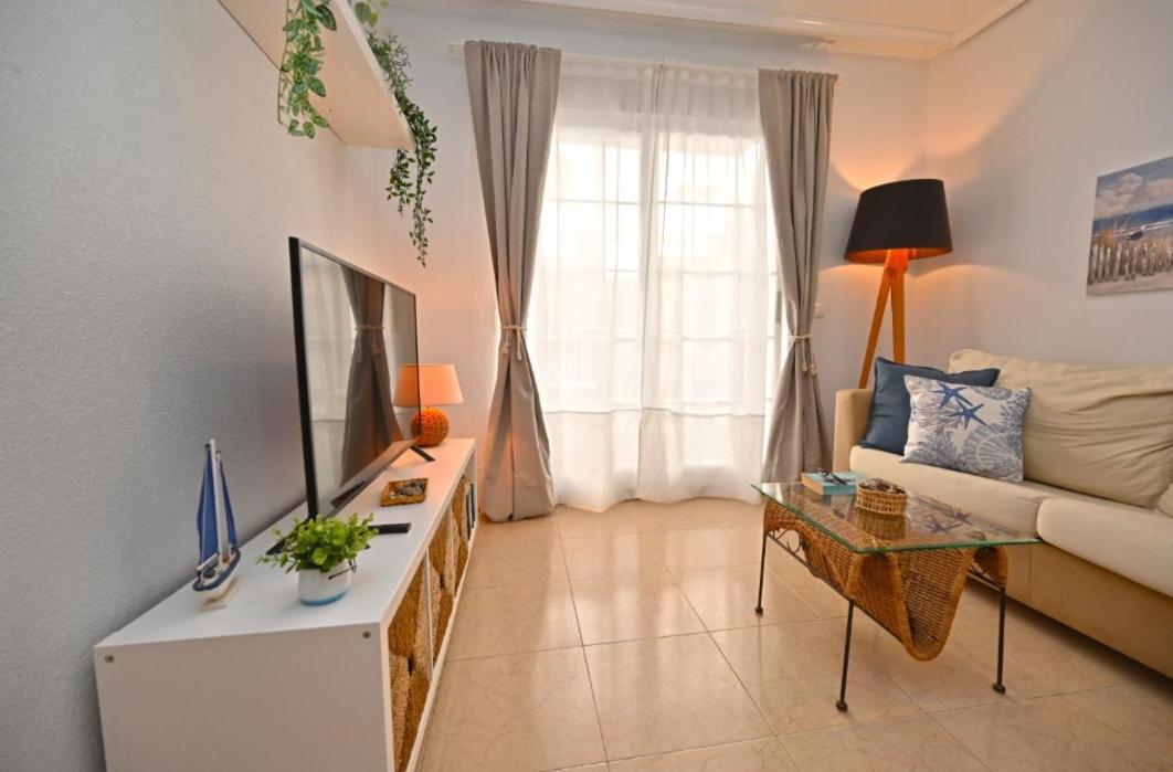 Beach Apartment 또레비에하 외부 사진